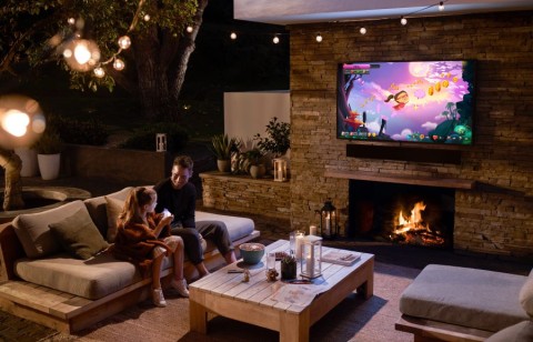 discover-the-best-in-outdoor-entertainment-the-samsung-terrace-tv